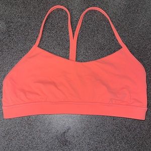 Lululemon flow y nulu bra